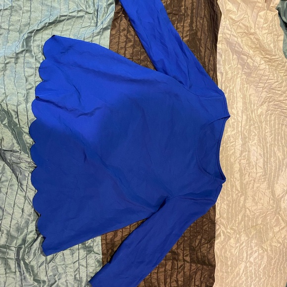 Top - Picture 1 of 2